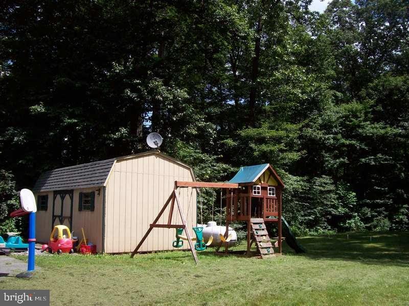 257 Groff Road, Unit 4 Quarryville, PA 17566 - Photo 4 of 32 Gallery Image 4
