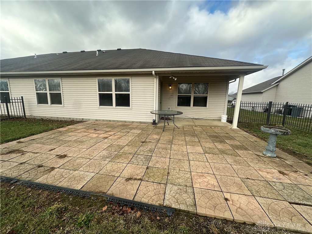 203 Marrett Farm Road Union, OH 45322 - Photo 4 of 20