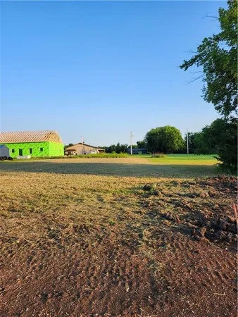 $12,500 | 42 South Linn Valley Drive, Linn Valley, KS 66040
