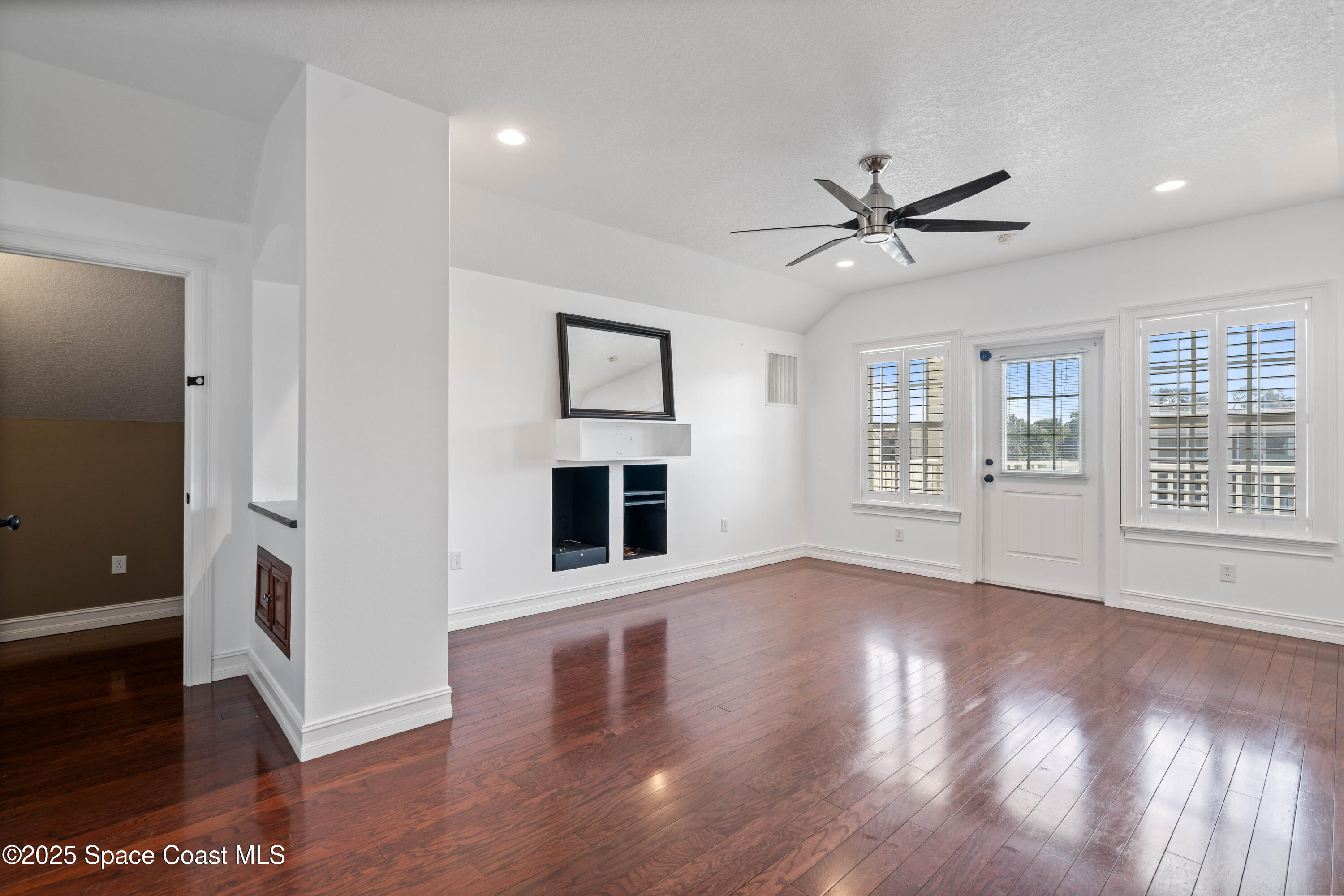 2869 Hiawatha Avenue Northeast Palm Bay, FL 32905 - Photo 13 of 49 DSC00061