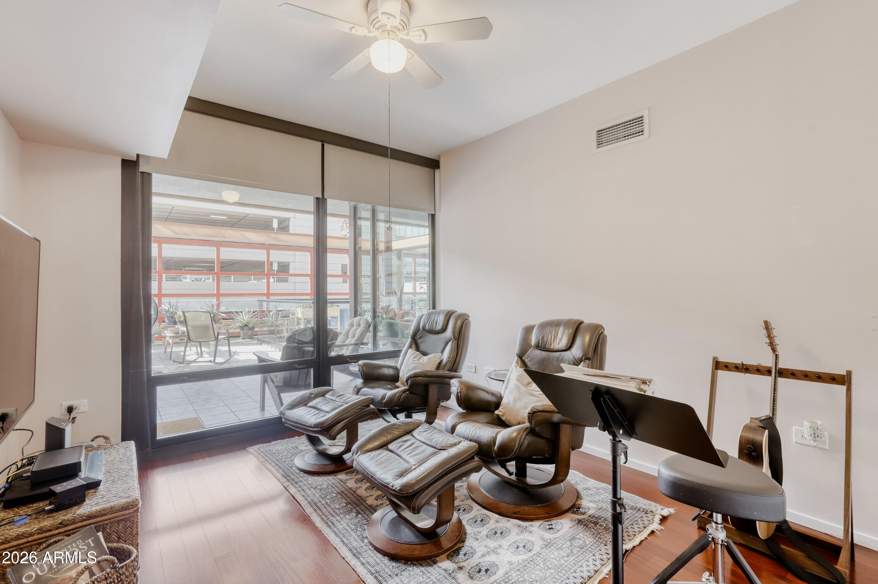 4808 North 24th Street, Unit 325 Phoenix, AZ 85016 - Photo 25 of 39 4808 N 24th Street 325 - MLS Sized - 017