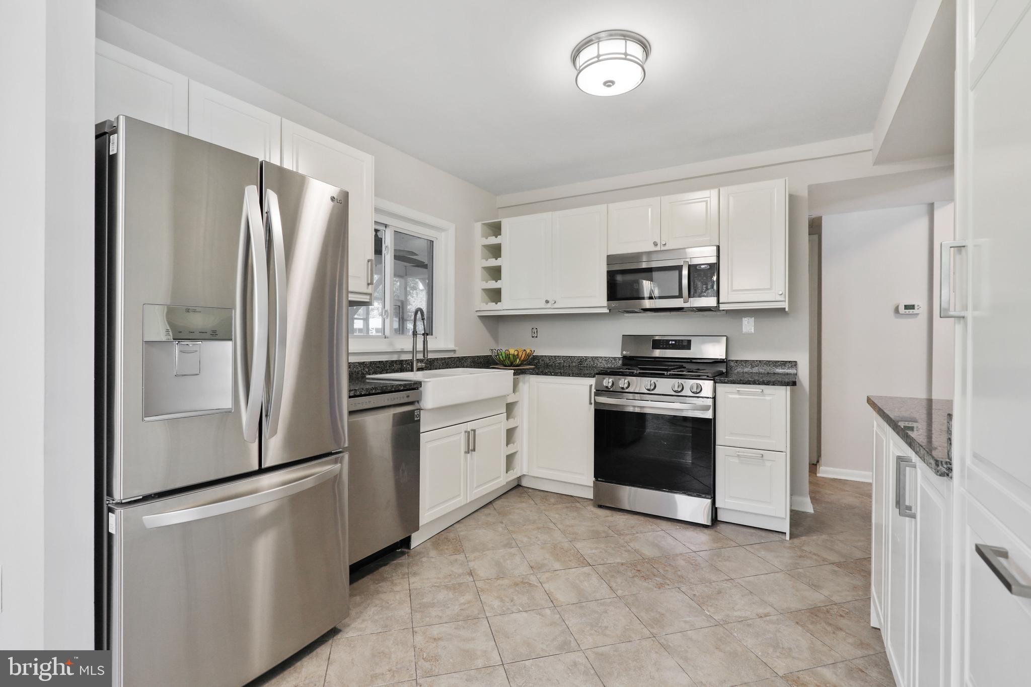 203 Benfield Road Severna Park, MD 21146 - Photo 11 of 43 Kitchen with new stainless steel appliances
