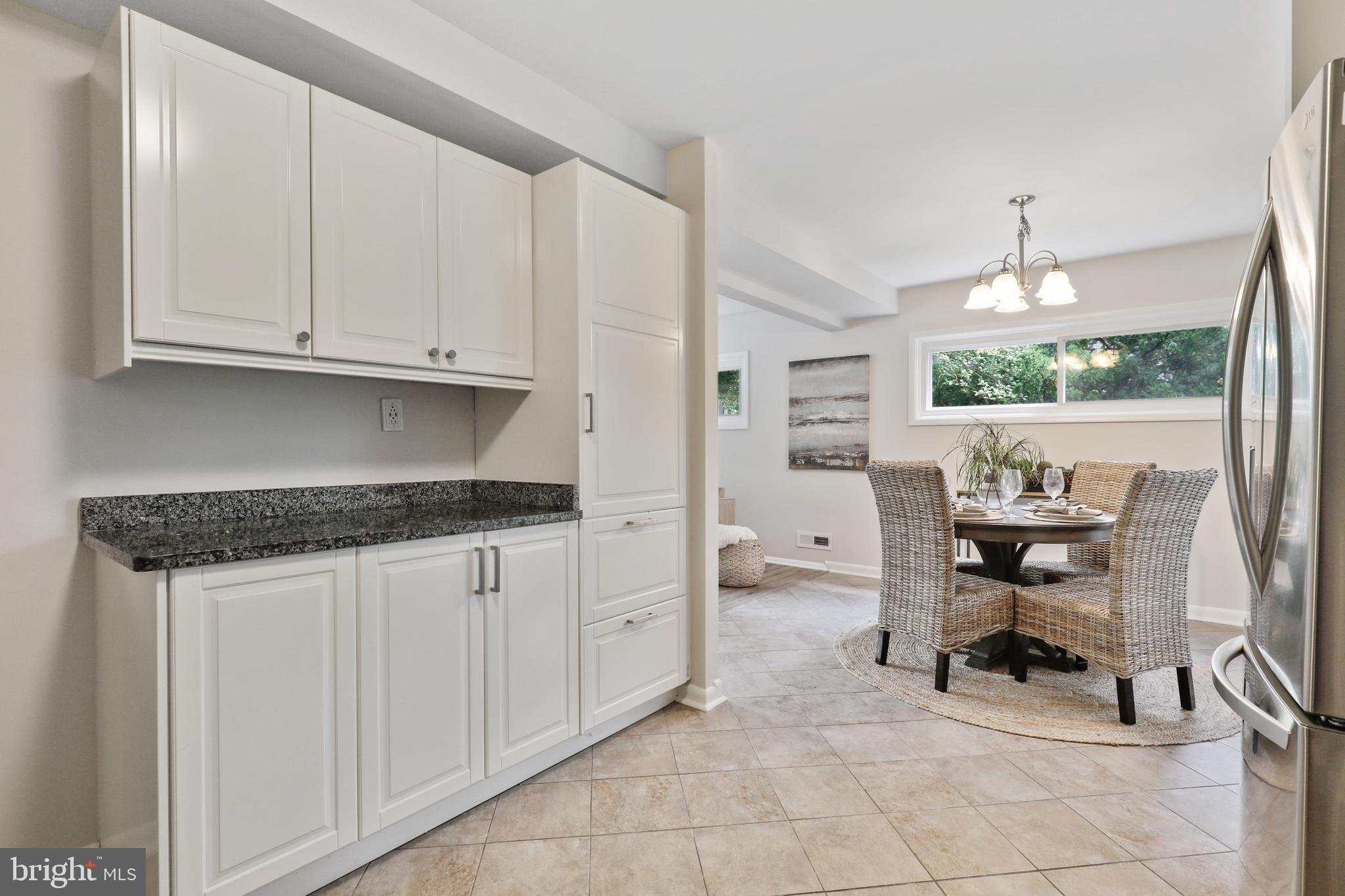 203 Benfield Road Severna Park, MD 21146 - Photo 15 of 43 Granite counter tops- plenty of work space