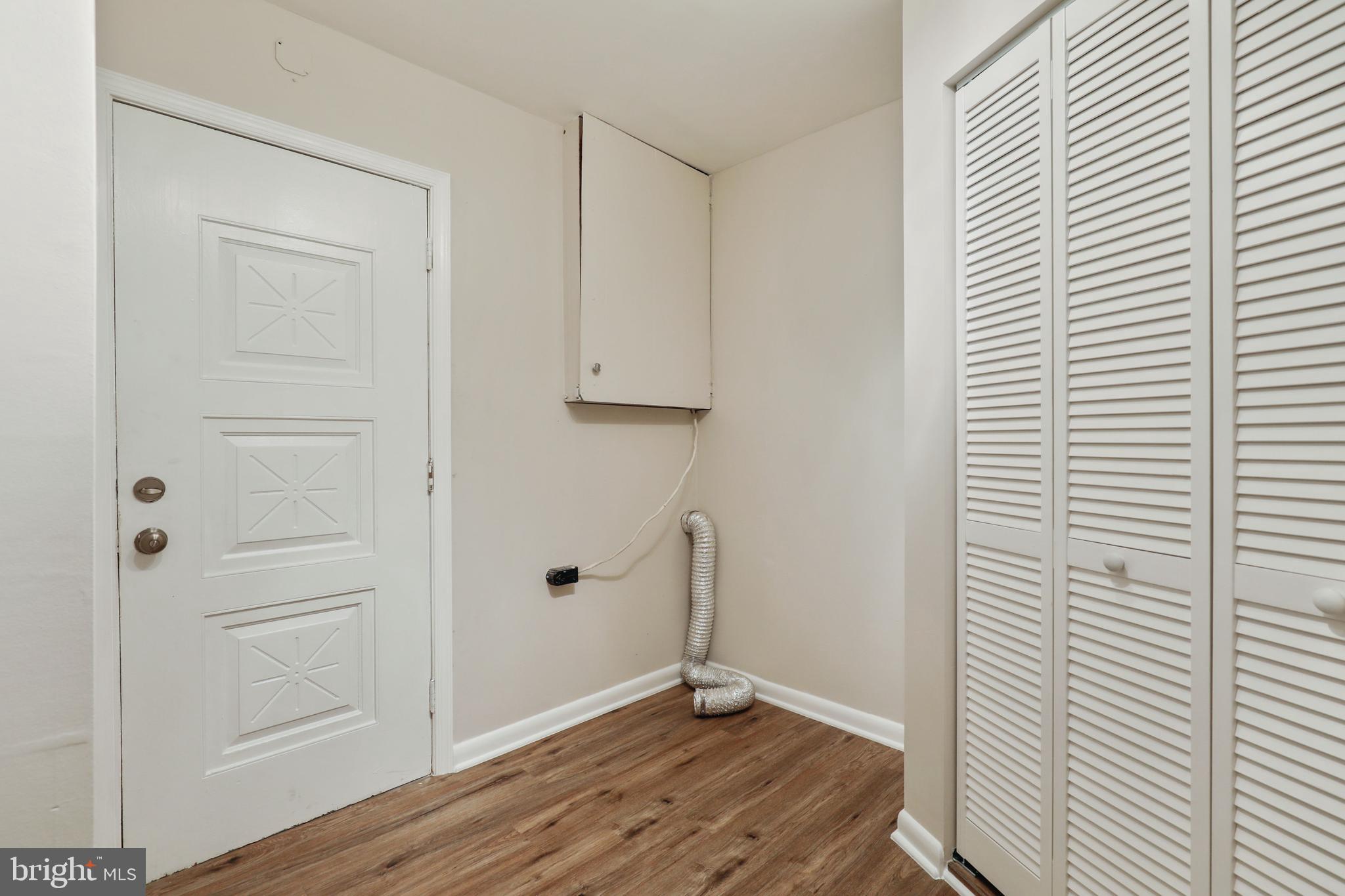 203 Benfield Road Severna Park, MD 21146 - Photo 16 of 43 Laundry/mud room