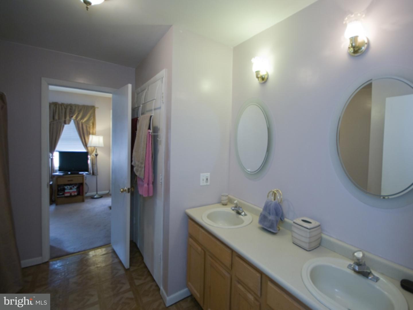 601 Grant Road, Unit 47 Folcroft, PA 19032 - Photo 15 of 17 Bathroom