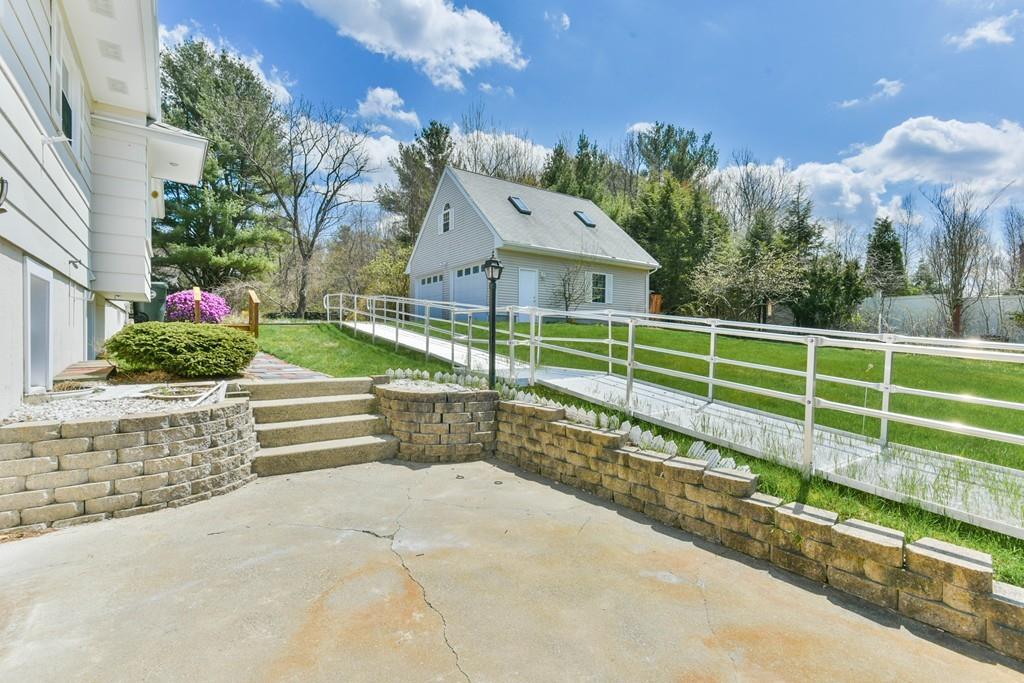126 Putnam Road Holden, MA 01520 - Photo 11 of 33