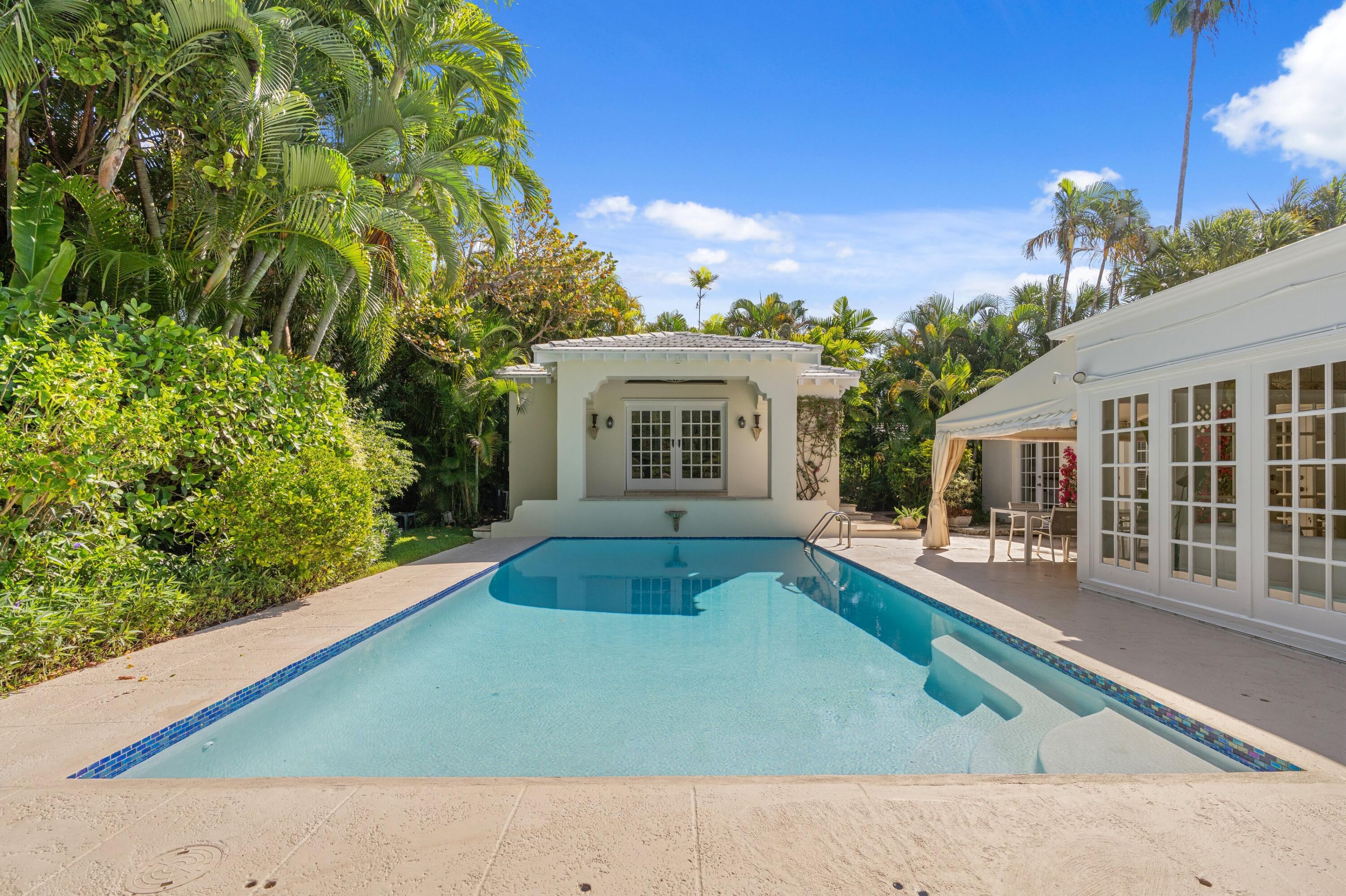 257 Fairview Road Palm Beach, FL 33480 - Photo 31 of 37 30