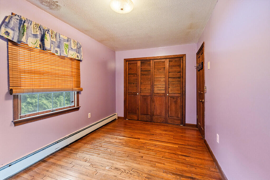 430 Gorden Road Readfield, ME 04355 - Photo 39 of 42 2nd Floor Bedroom 5