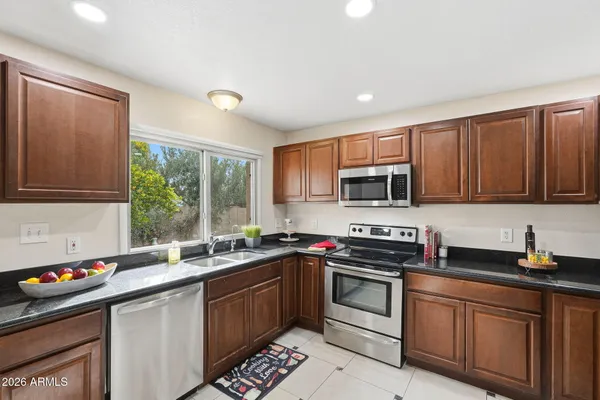 $449,900 | 2501 East Dahlia Drive, Phoenix, AZ 85032