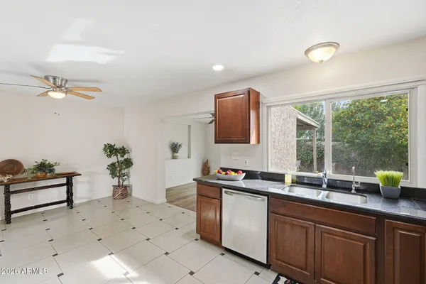 $449,900 | 2501 East Dahlia Drive, Phoenix, AZ 85032