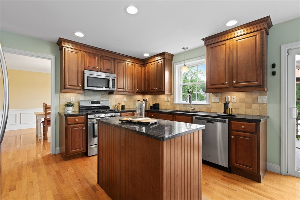 74 Muller Road Burlington, MA 01803 - Photo 8 of 38 Gallery Image 8
