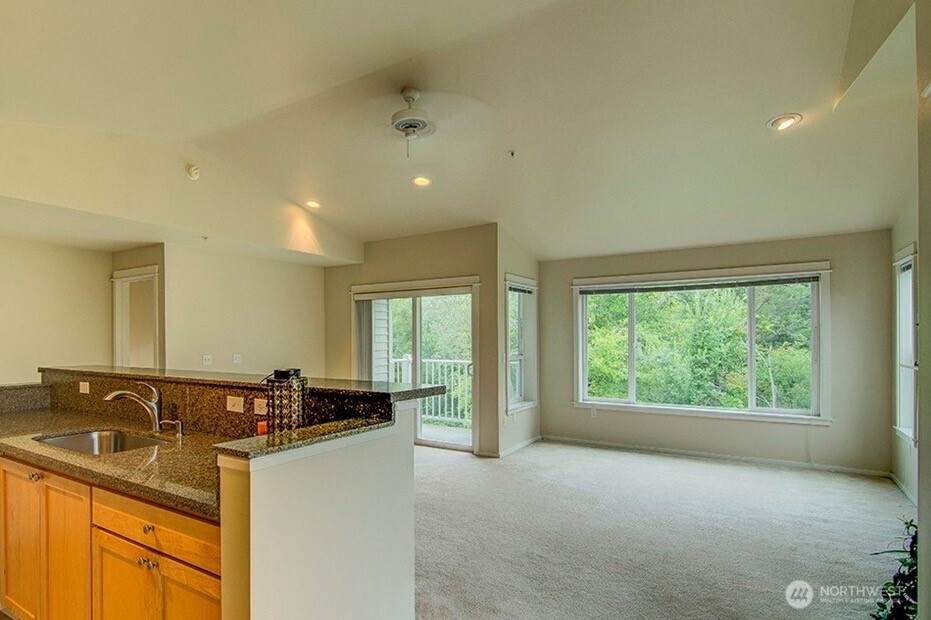 2009 196th Street Southeast, Unit D304 Bothell, WA 98012 - Photo 8 of 22