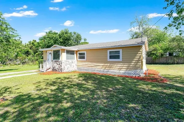 $315,000 | 595 3rd Street, Oviedo, FL 32765