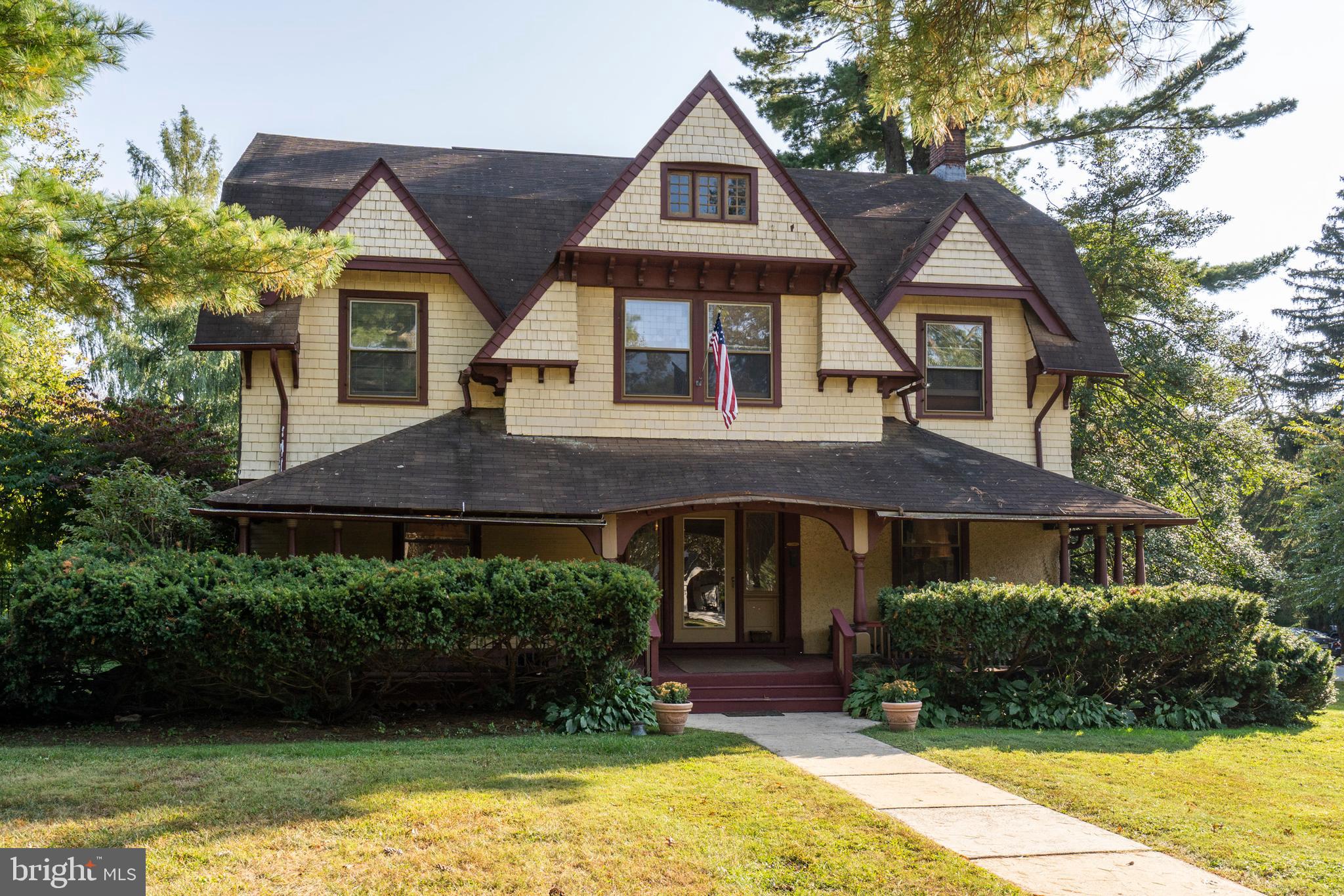 402 Midland Avenue, Wayne, PA 19087 Compass