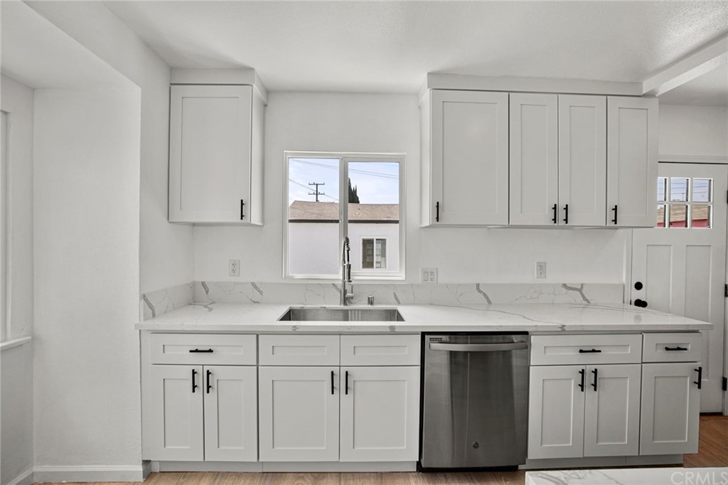 900 West Brazil Street Compton, CA 90220 - Photo 13 of 34