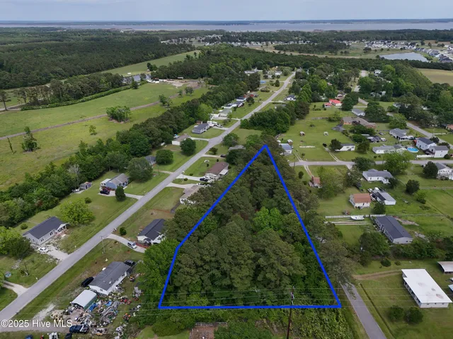 $75,000 | 210 Russell Street, Beaufort, NC 28516