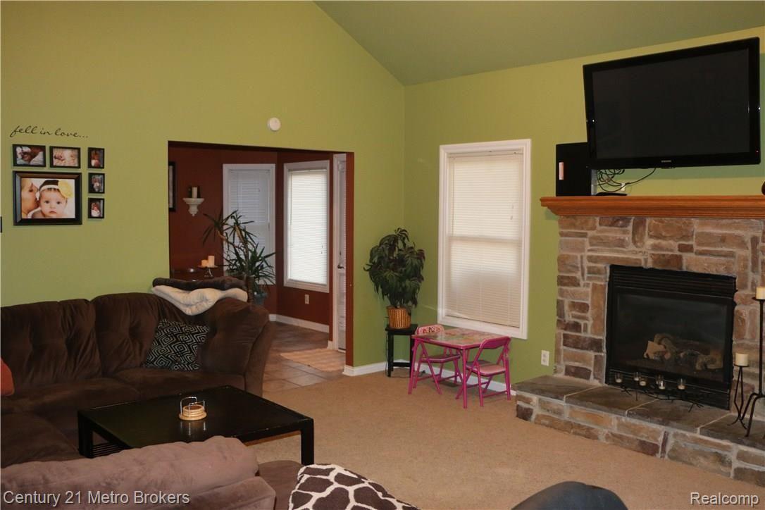 3172 South Vassar Road Burton, MI 48519 - Photo 3 of 29 IMG_1667 - Copy.JPG