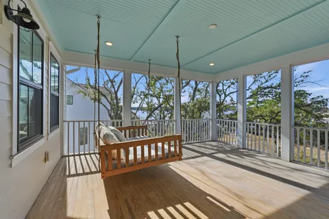 $1,999,000 | 149 Low Tide Court, Charleston, SC 29492
