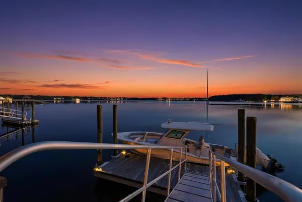 $1,999,000 | 149 Low Tide Court, Charleston, SC 29492