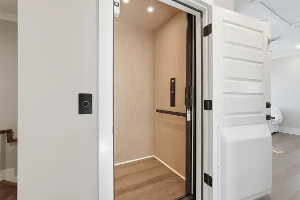 $1,999,000 | 149 Low Tide Court, Charleston, SC 29492