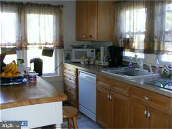 2075 Main Road Newfield, NJ 08344 - Photo 2 of 10