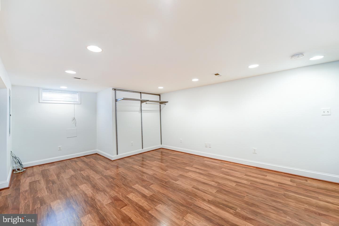 14 Florida Avenue Northeast Washington, DC 20002 - Photo 25 of 31 a view of room