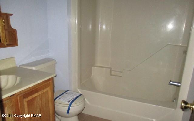 2817 Jackson Road Stroudsburg, PA 18360 - Photo 17 of 22 a bathroom with a toilet and a bathtub