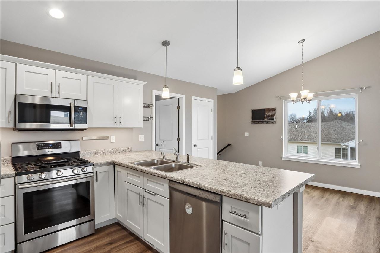 600 Riley Lane West Branch, IA 52358 - Photo 9 of 28 Gallery Image 9