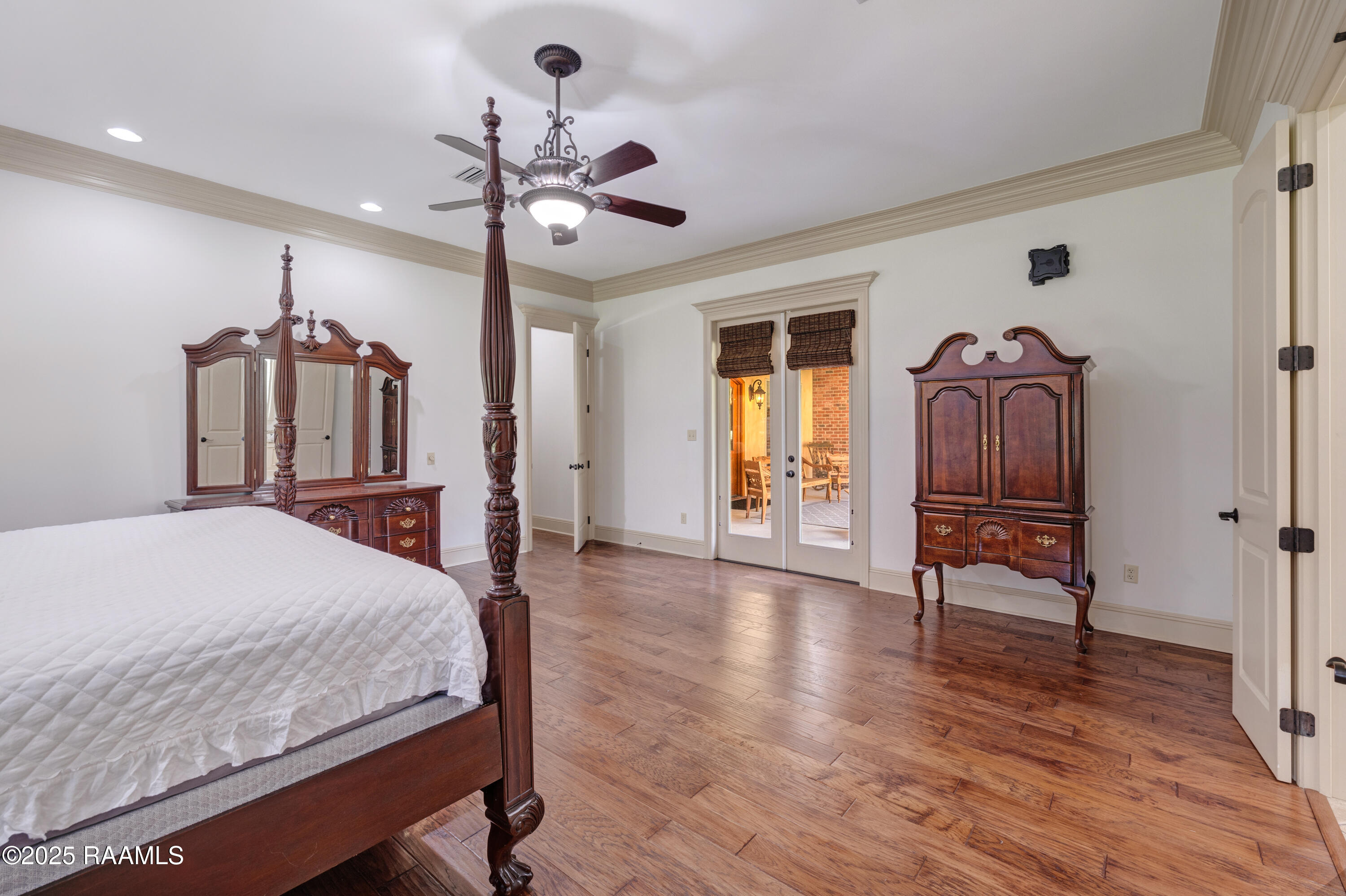 7536 Cemetery Road St. Martinville, LA 70582 - Photo 20 of 46 Primary Bedroom