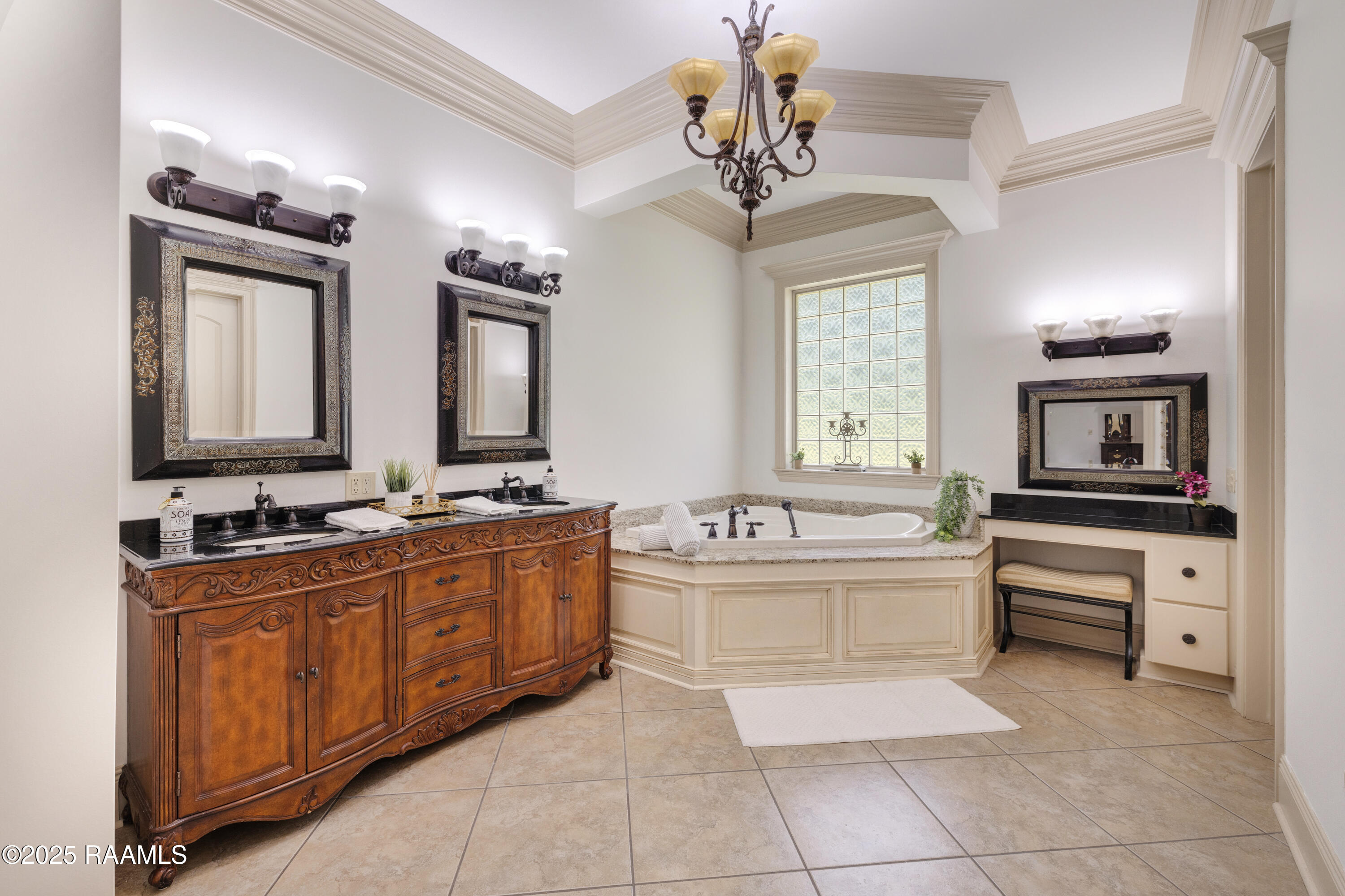 7536 Cemetery Road St. Martinville, LA 70582 - Photo 21 of 46 Primary Bathroom