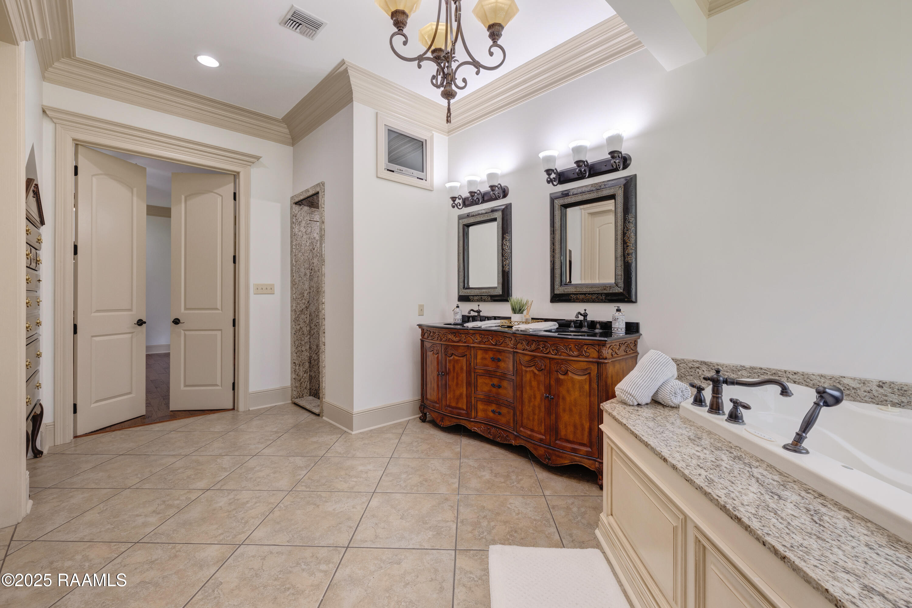 7536 Cemetery Road St. Martinville, LA 70582 - Photo 22 of 46 Primary Bathroom