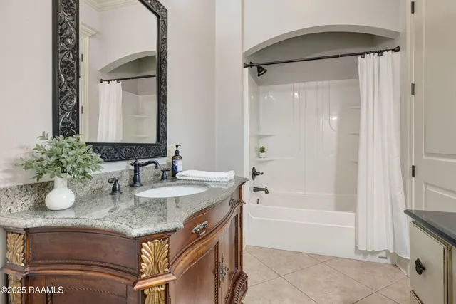 $579,000 | 7536 Cemetery Road, St. Martinville, LA 70582