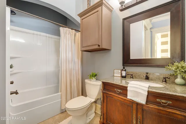 $579,000 | 7536 Cemetery Road, St. Martinville, LA 70582