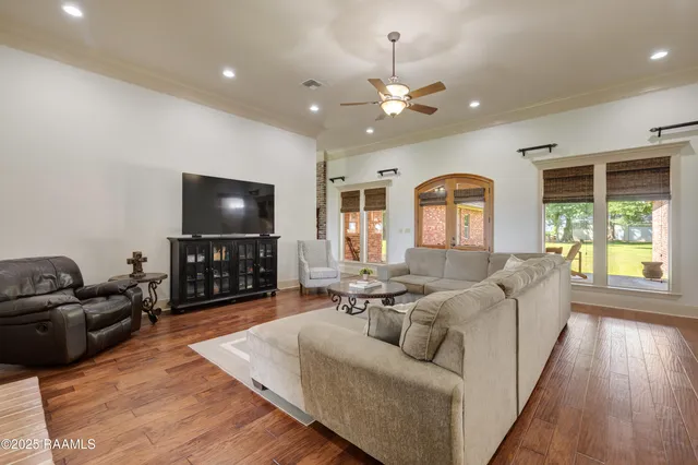 $579,000 | 7536 Cemetery Road, St. Martinville, LA 70582