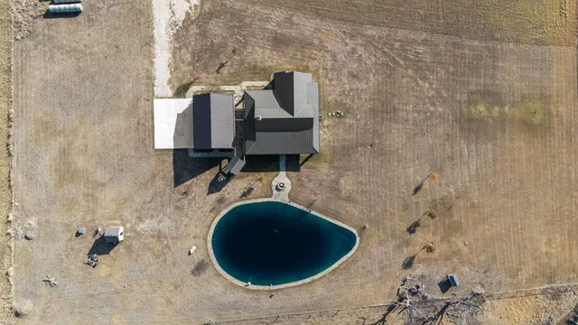 $899,000 | 5730 Highway 27, Center Point, TX 78010