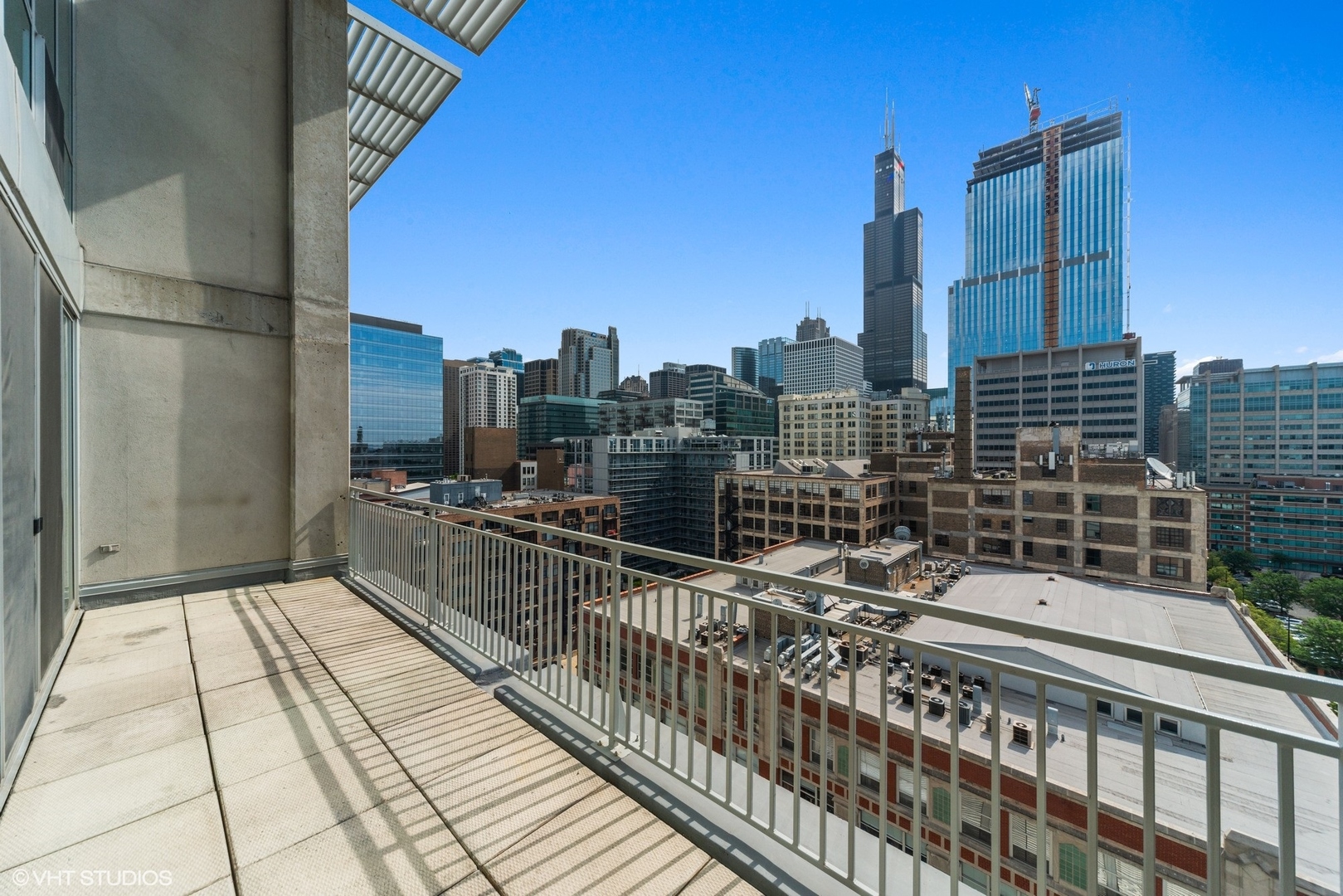 700 West Van Buren Street, Unit PH3 Chicago, IL 60607 - Photo 11 of 20 a view of a balcony with city view