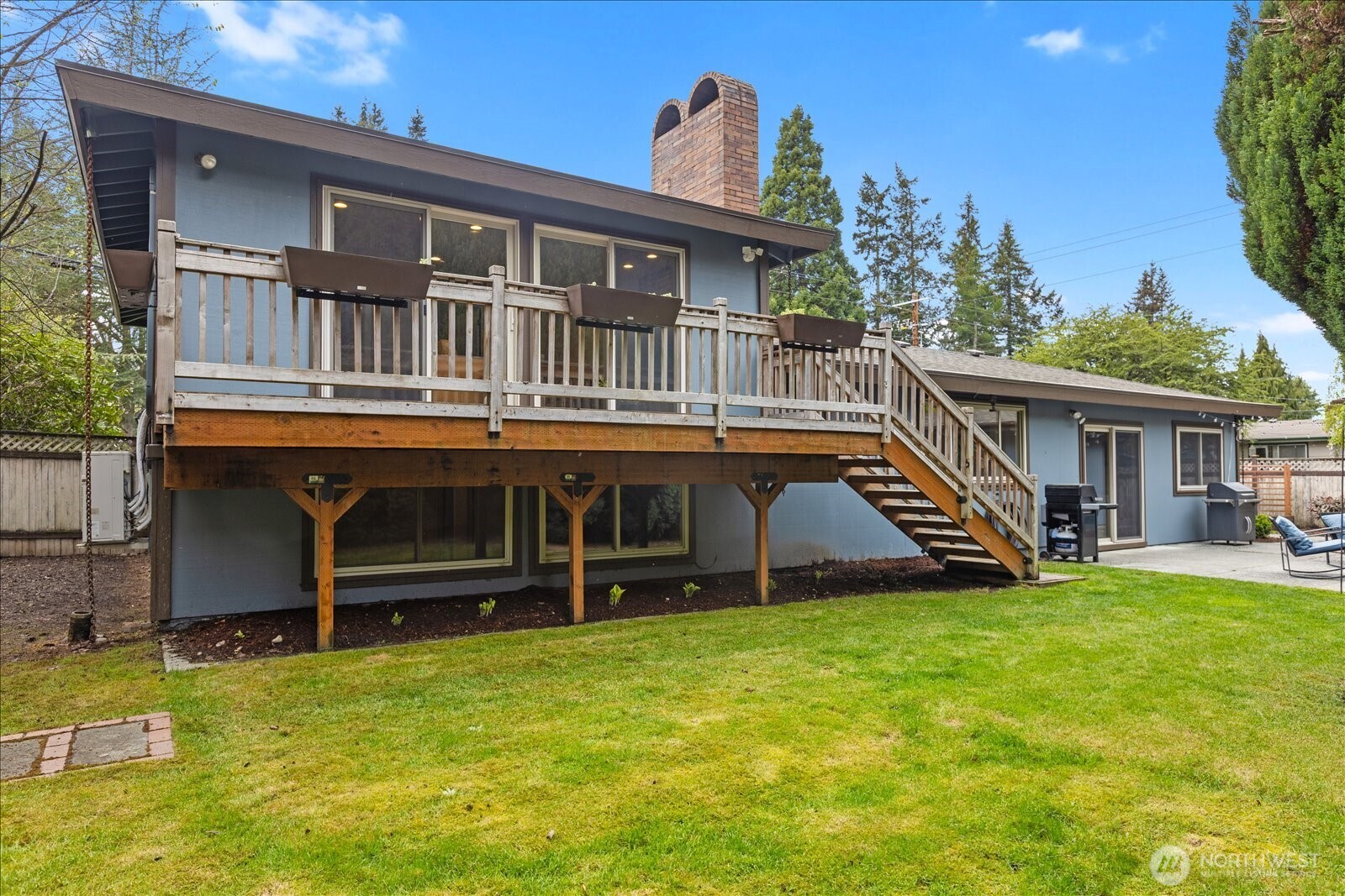 22017 95th Place West Edmonds, WA 98020 - Photo 34 of 40