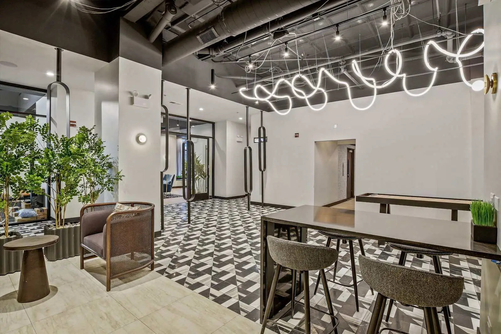 1211 North LaSalle Drive, Unit 401 Chicago, IL 60610 - Photo 11 of 15