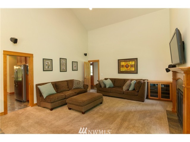 3936 Pipeline Road Blaine, WA 98230 - Photo 9 of 25 Gallery Image 9