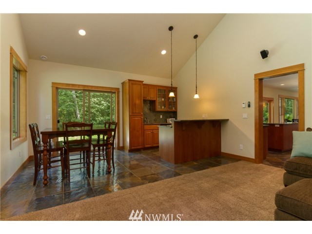 3936 Pipeline Road Blaine, WA 98230 - Photo 10 of 25 Gallery Image 10