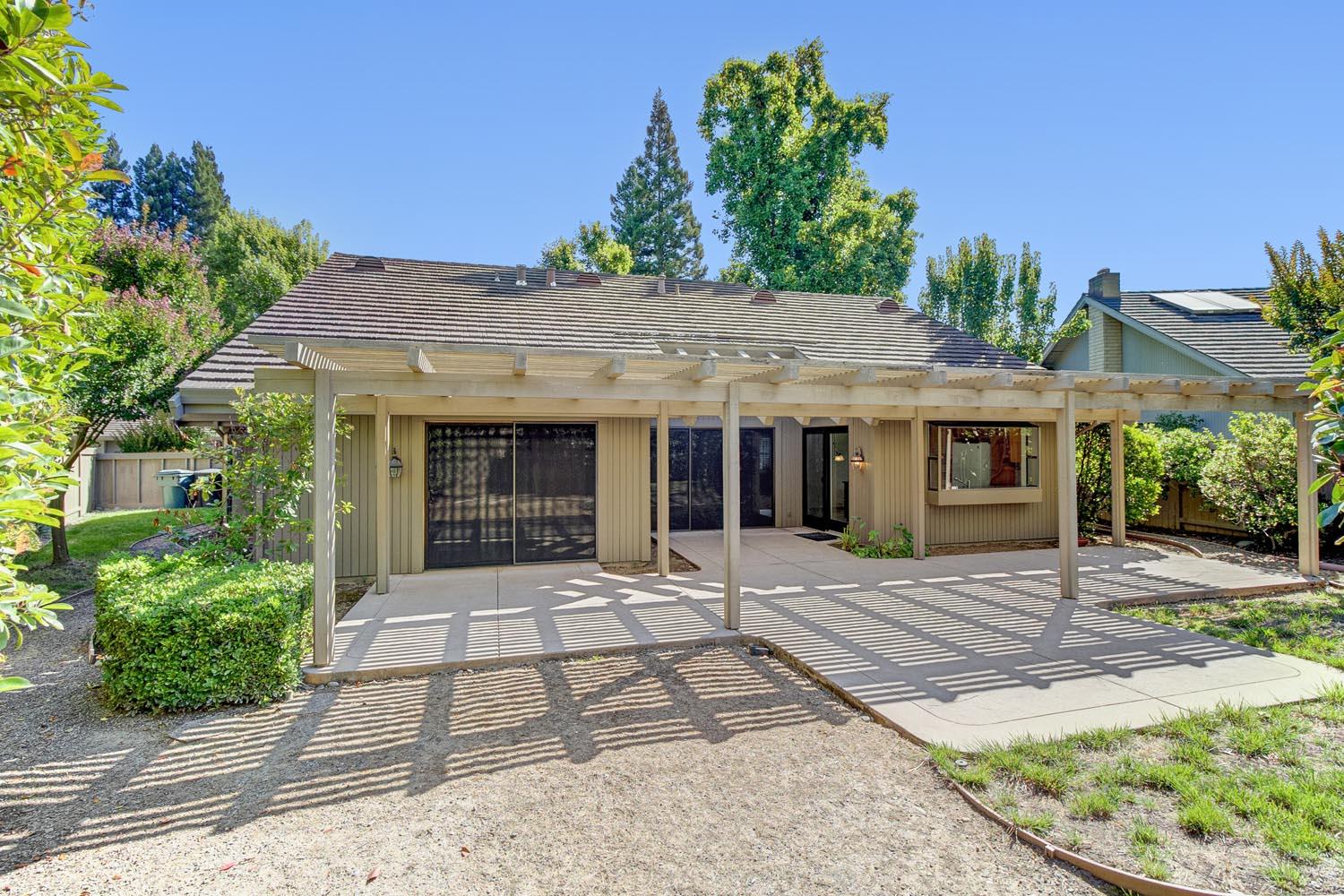 11368 Sutters Fort Way Gold River, CA 95670 - Photo 25 of 31