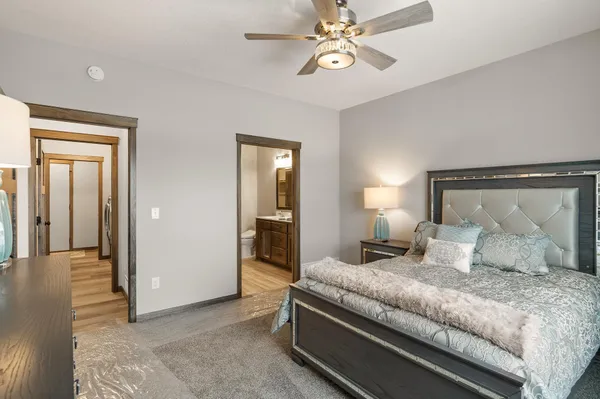 $570,157 | 18050 100th Place North, Maple Grove, MN 55311