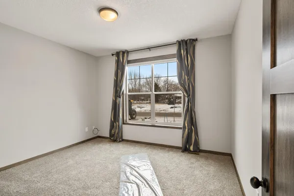 $570,157 | 18050 100th Place North, Maple Grove, MN 55311