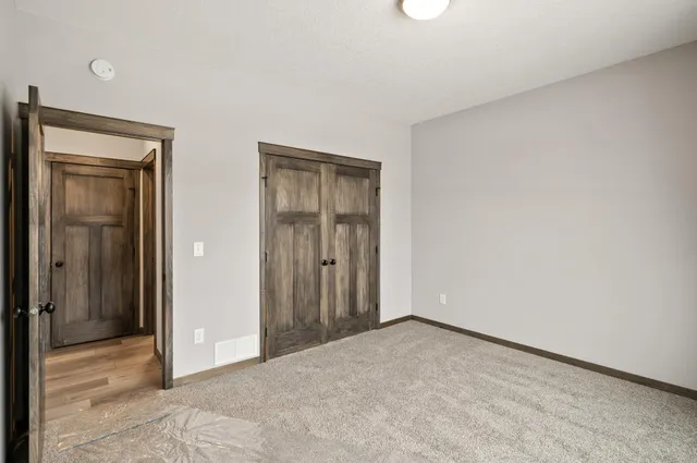 $570,157 | 18050 100th Place North, Maple Grove, MN 55311