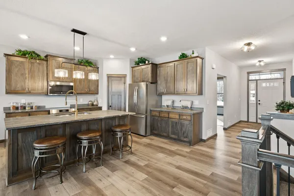 $570,157 | 18050 100th Place North, Maple Grove, MN 55311