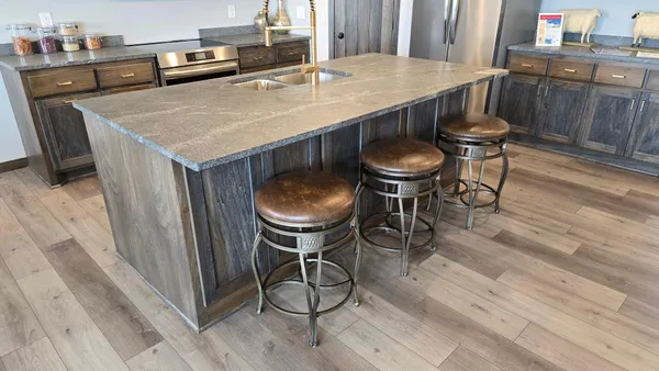 $570,157 | 18050 100th Place North, Maple Grove, MN 55311