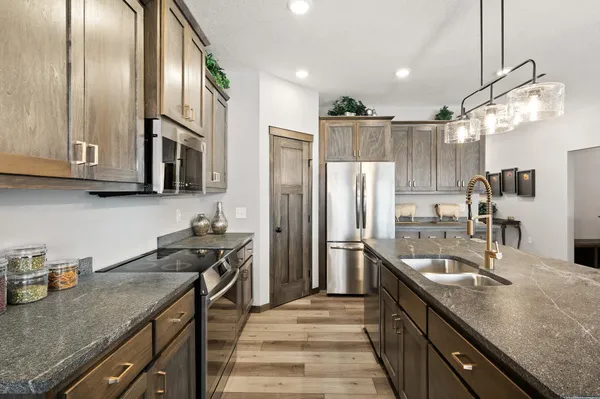 $570,157 | 18050 100th Place North, Maple Grove, MN 55311