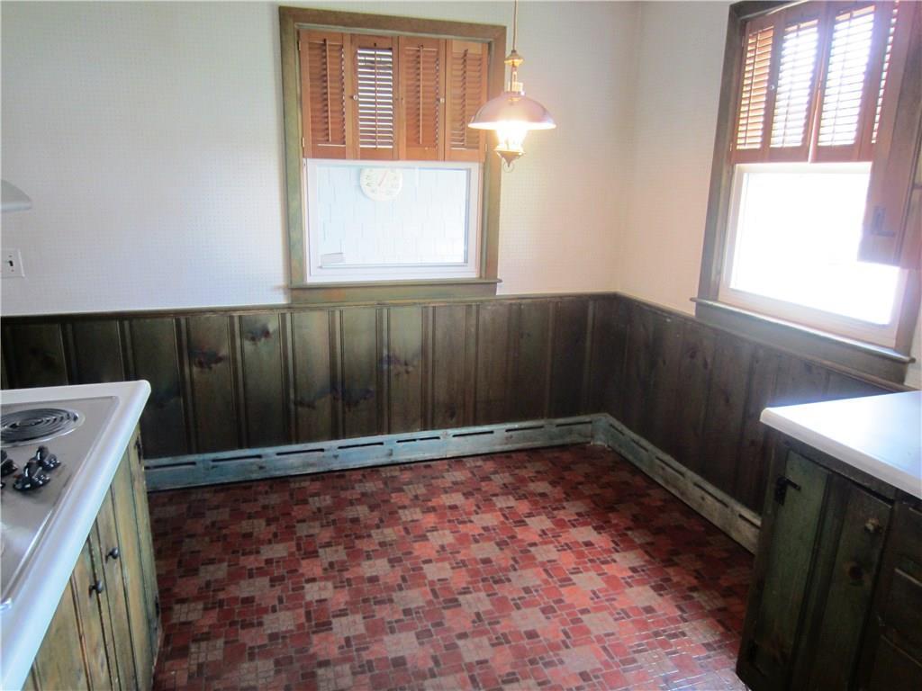 34 Ellsworth Street Springvale, ME 04083 - Photo 4 of 31 Photo