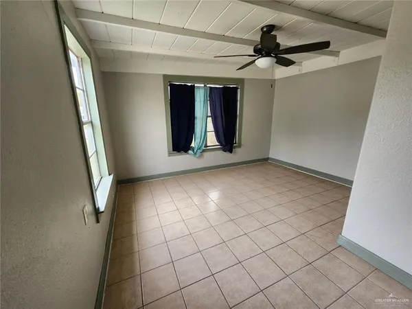$1,300 | 2002 Thornton Street, Mission, TX 78572
