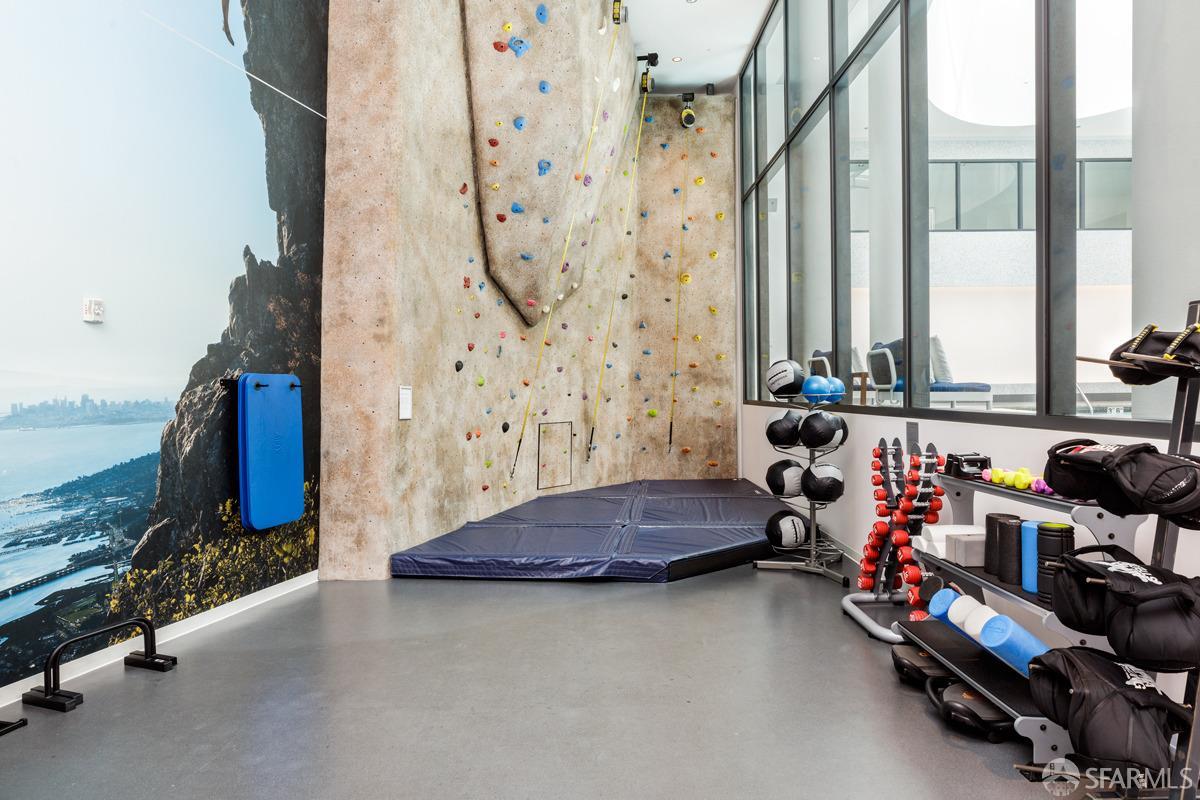 201 Folsom Street, Unit 22F San Francisco, CA 94105 - Photo 40 of 53